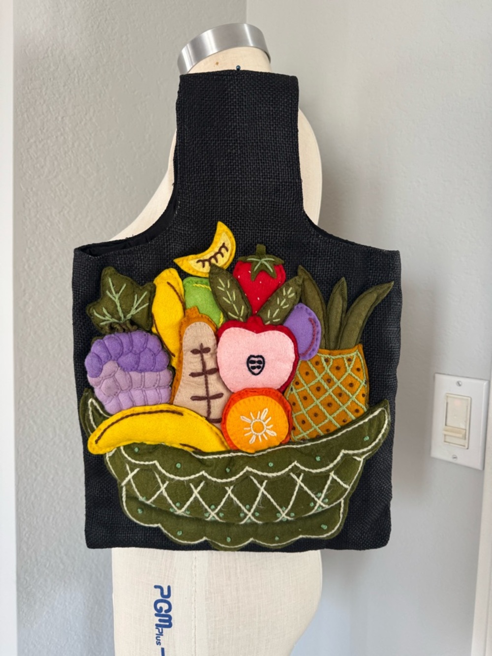 Vintage 60s/70s Black Tote Fruit Basket Colorful Crewel Felt Fruit Zip Pocket